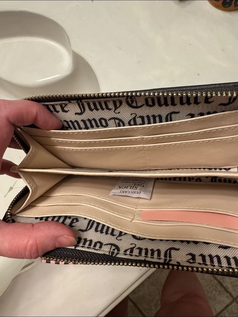 Juicy couture, large wallet